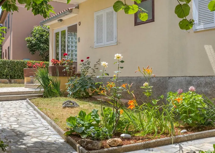 Apartamento Daria-1 By Interhome Poreč