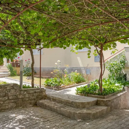 Daria-1 By Interhome 포레치